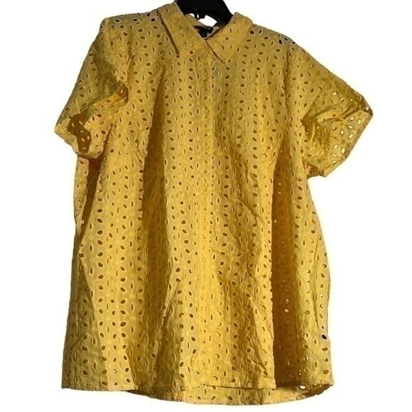 Torrid Yellow Eyelet Button Down Shirt - Picture 2 of 7